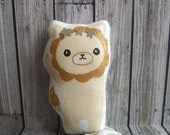 Leo lion softie pin