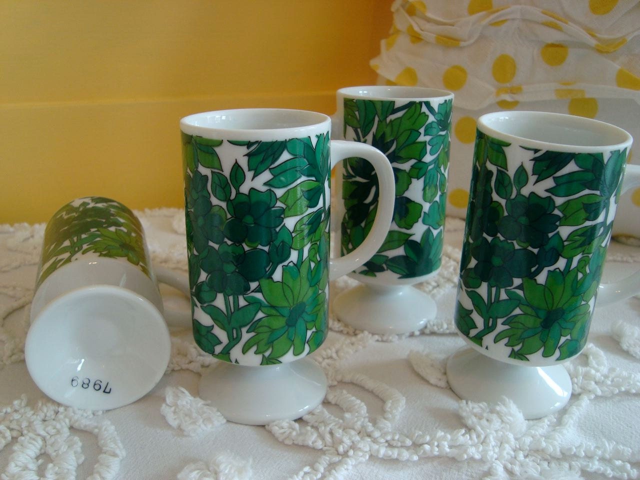 Set of Four Unused Vintage Ceramic Pedestal Mugs Green Mod Floral