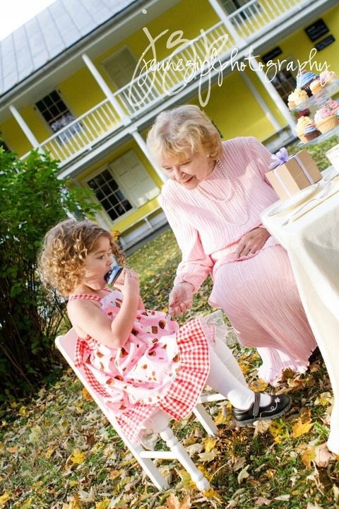 CLEARANCE LAST 3 Ready to ship in sizes 12months, 5T and 7 yo The Cupcake dress