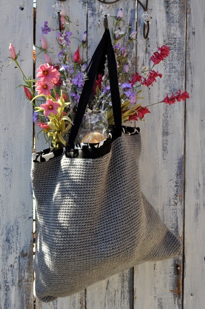 Crocheted Custom Tote, Custom Birthday Present , Large, washable, lined,Spring Colors