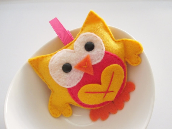 Felt Ornament, Yellow - Hot pink Owl Ornament, Eco-Friendly felt owl plush Ornament A124 Il_570xn