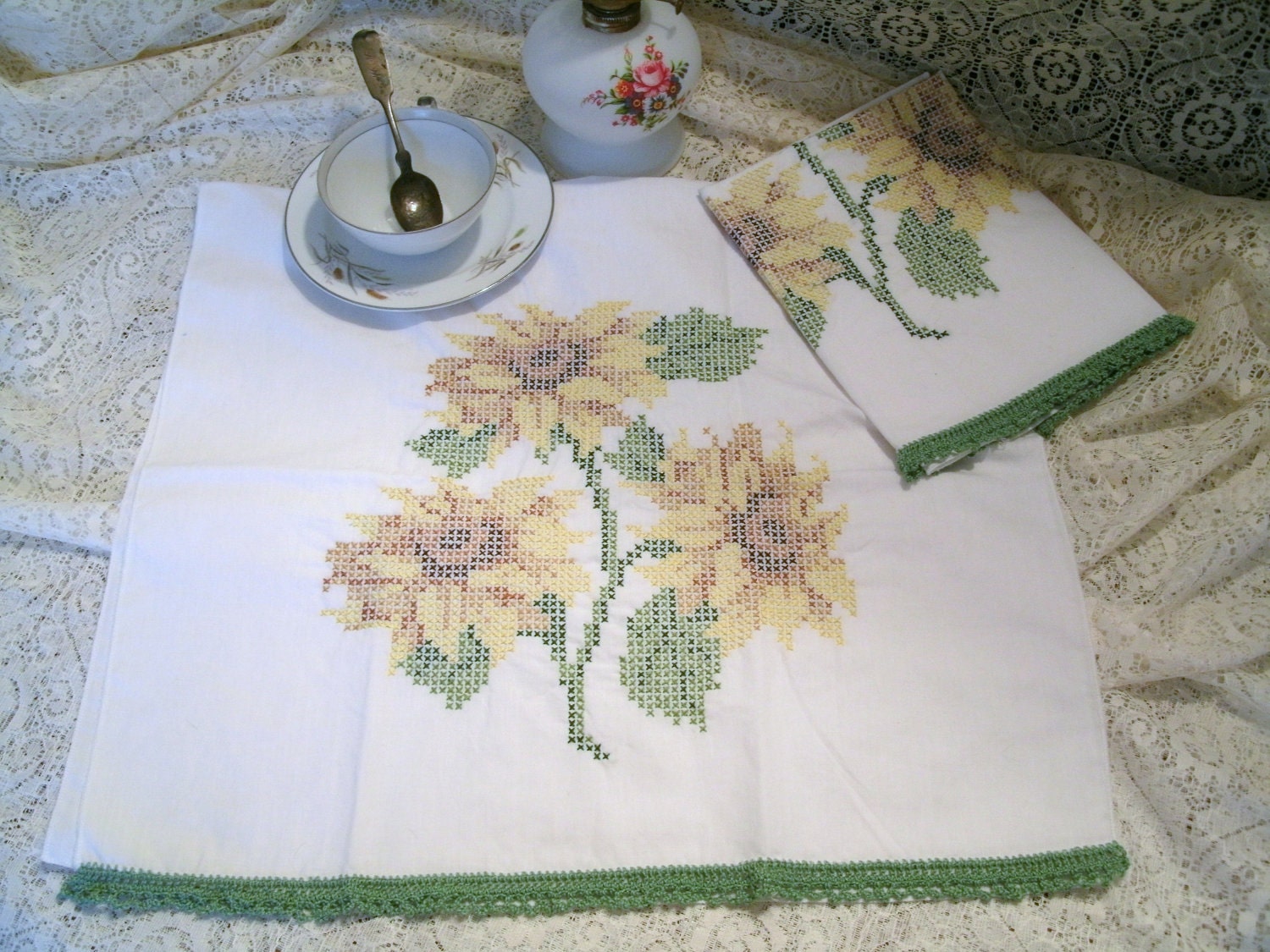 Hand-Embroidery Sunflower Kitchen Towels, flowers home decor victorian retro cottage chic cross stitch needlecraft