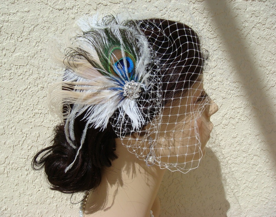 PRIORITY Bridal Feather Facinator and veil SET / Old Hollywood peacock wedding feather white ivory teal blue peacock clip birdcage veil