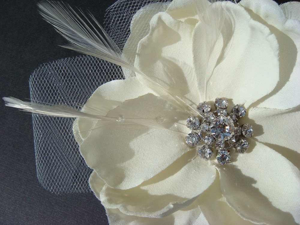 Elegant Ivory - Rhinestone, silk tulle, feathers, pure ivory bridal flower hair clip - pin comb headband veil