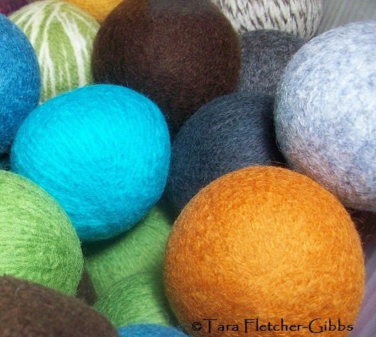 Wool Dryer Balls - Pick your Own Scent & Colors Set of 6 Eco Friendly Alternative for Dryer Sheets