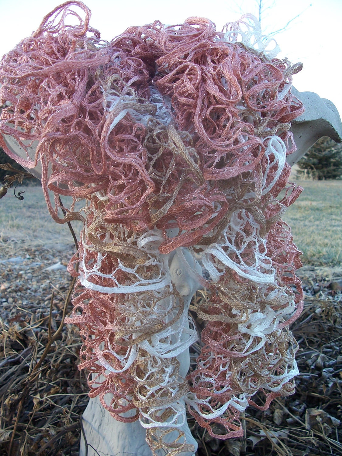 Katia Triana Ruffle Scarf - White/Salmon