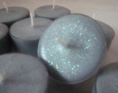 4 unscented soy tea lights in light dove grey with glitter - candlekitty