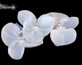 Bridal flowers, Set of 4 White Orchid Flowers Pin / Comb / Shoe Clips / Brooch