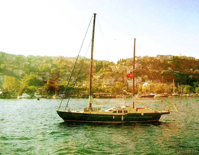 Didital photo download Travel photography sail sailing boat sea holiday vacation Turkey Istanbul Bosphorus