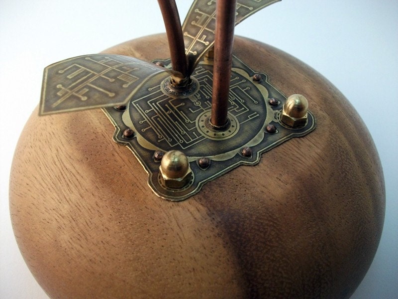 Symbiont Flowers - Steampunk Solar Lamp