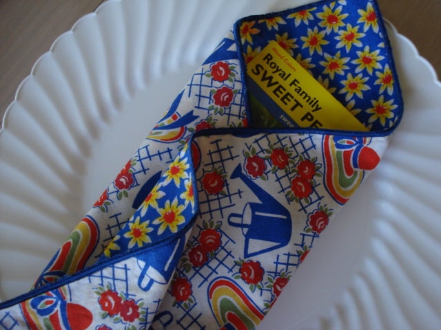 Table Napkins ..  Garden Party Retro Vintage Hanky Print Inspired 15 x 15 Reversible Cotton Napkins - Set of 4