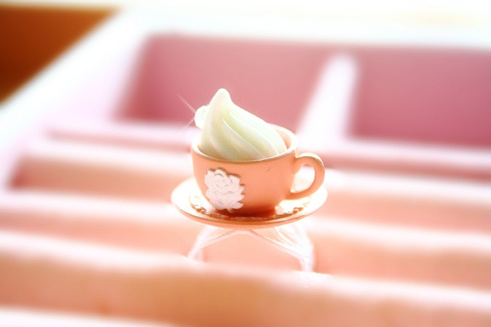Alice in Wonderland teacup with whipped cream ring (((shabby chic style)))