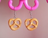 Pretzel earrings