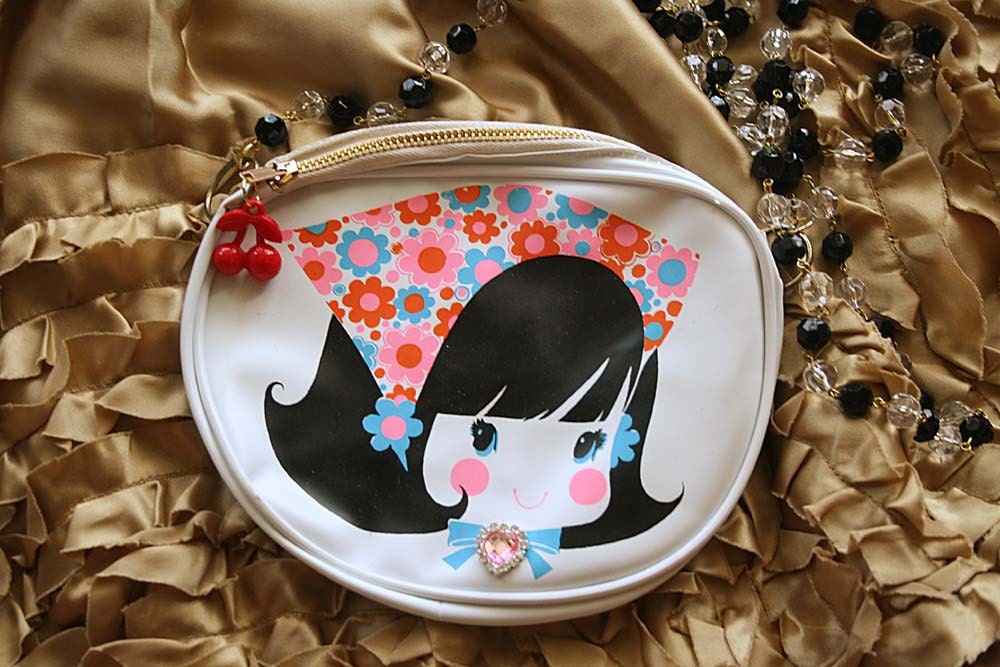 Upcycle vintage purse