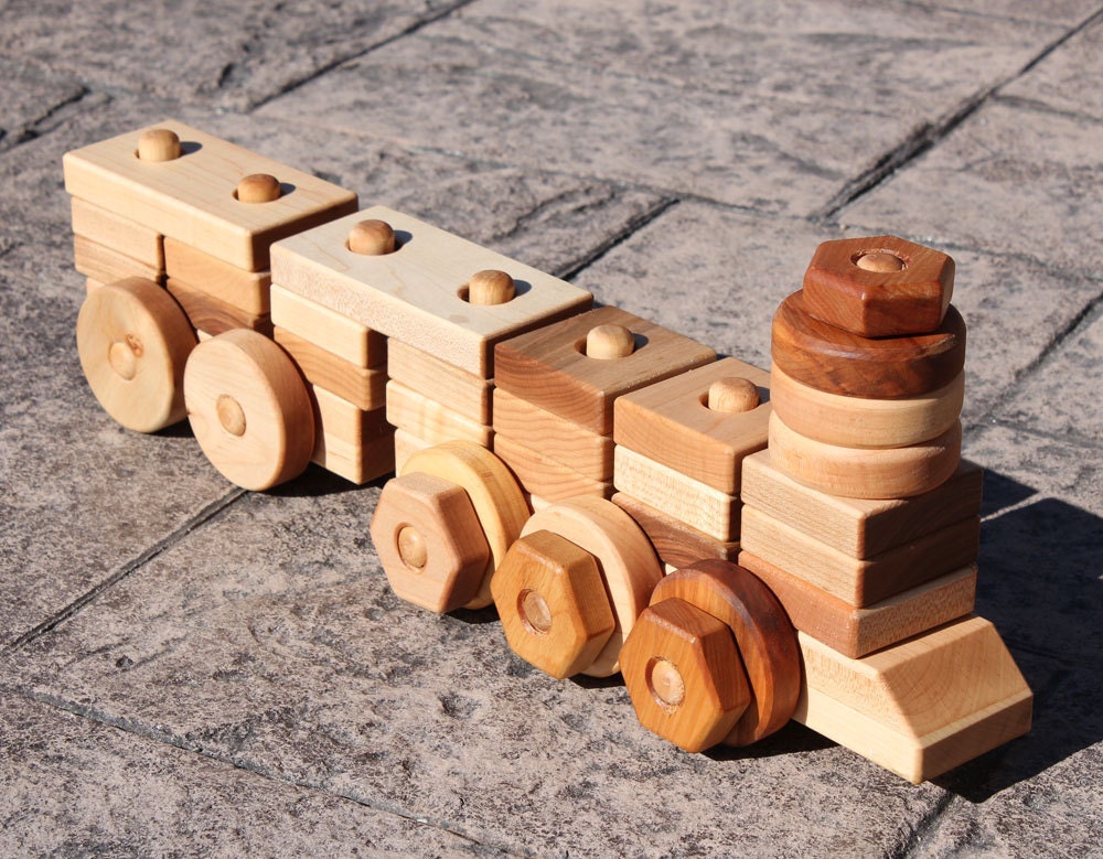 Train & Cart (53 Pieces)
