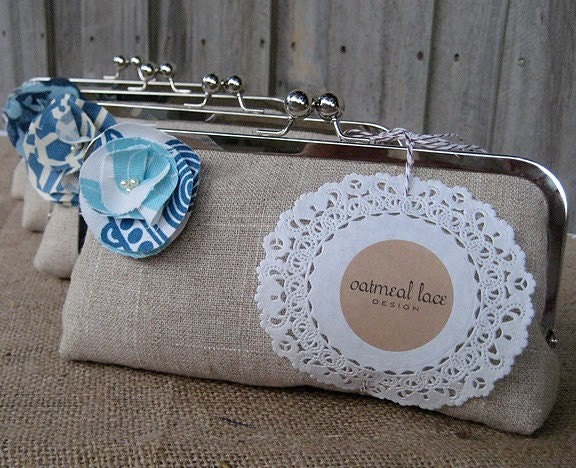 custom : bridesmaid gifts, personalized clutches