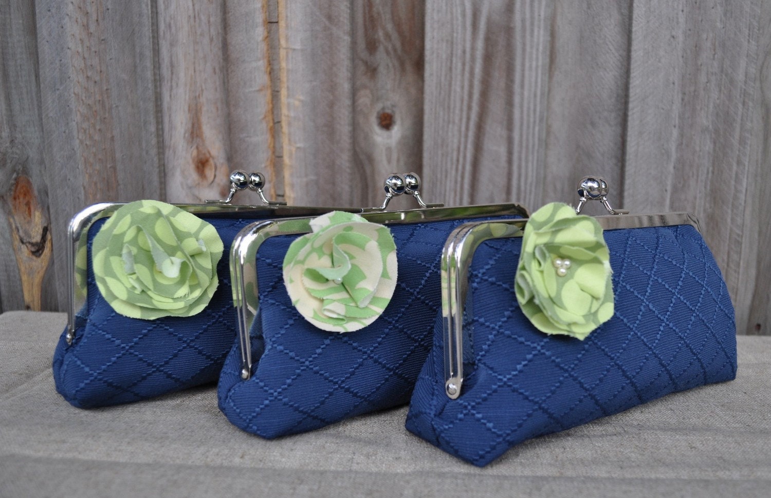custom : bridesmaids gifts, personalized clutches