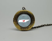 Vintage Style Glass Locket Necklace with I Heart Tennessee