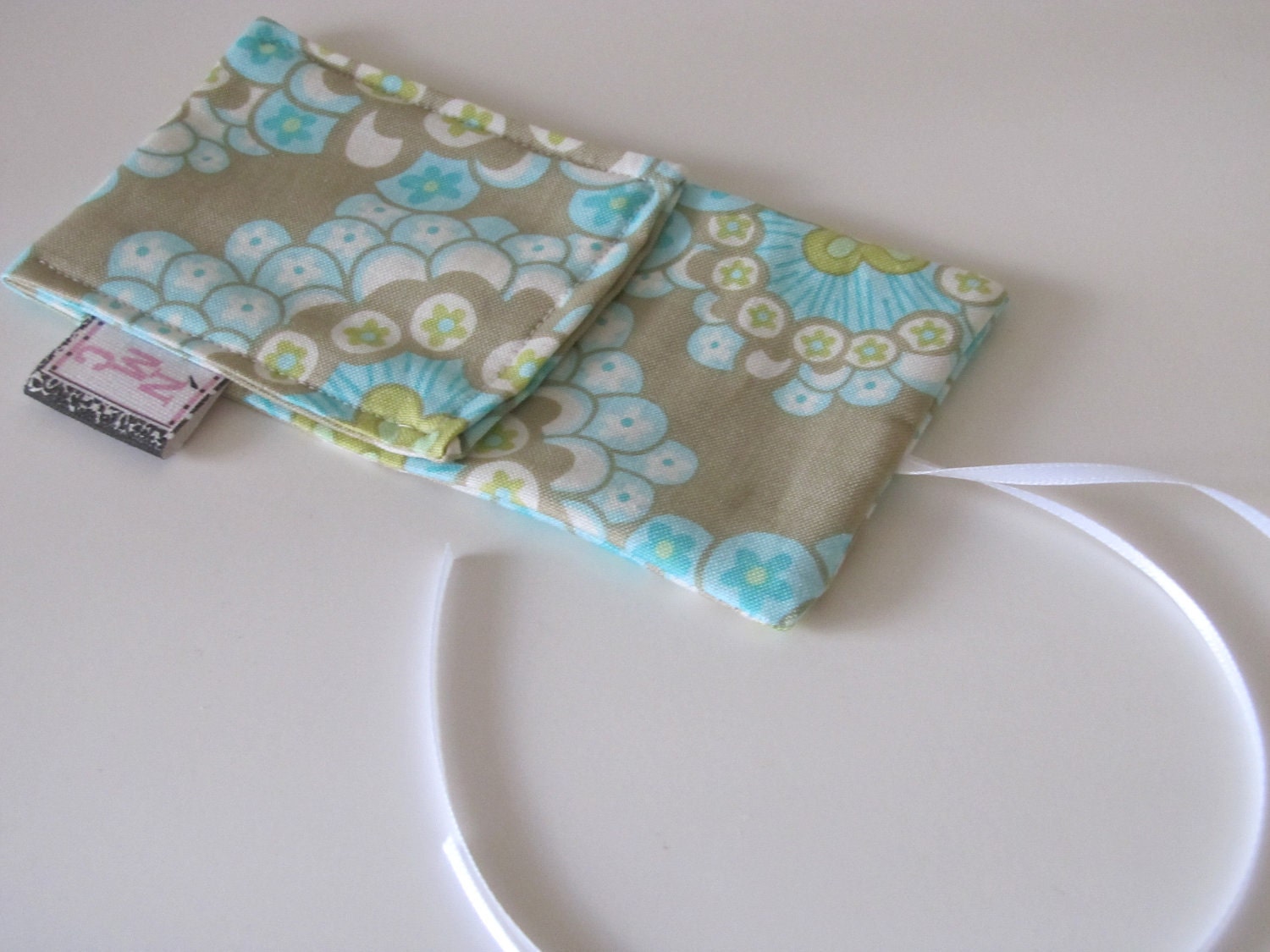 READY TO SHIP Gray Dandelion Field Jewelry Pouch