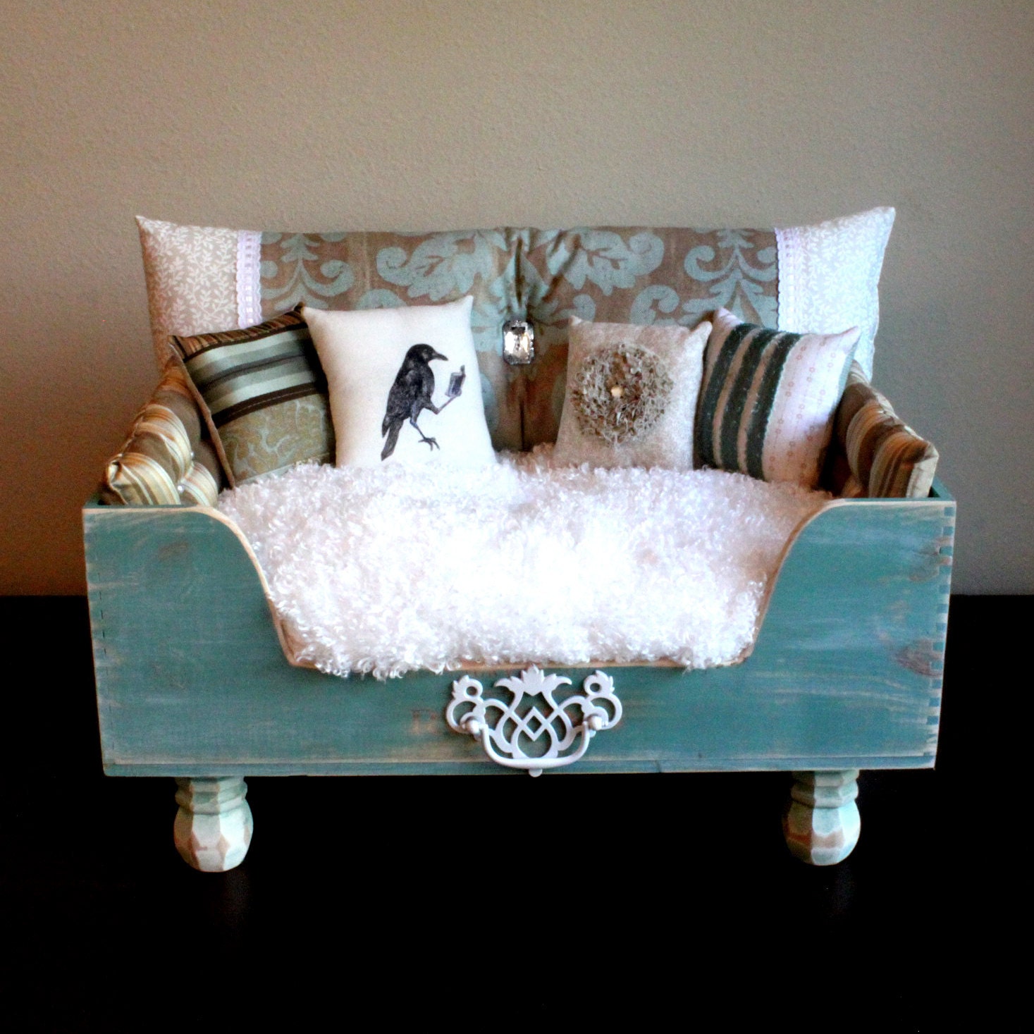 READY TO SHIP for holidays Vintage Dog Bed, Juno Pet Lounger