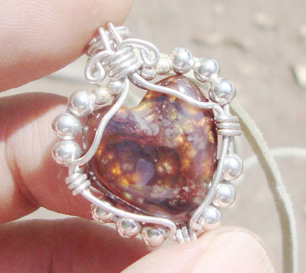 Fine Artisan Jewelry Gemstone Heart of a pending fire agate and silver  925 of 40.0 carats