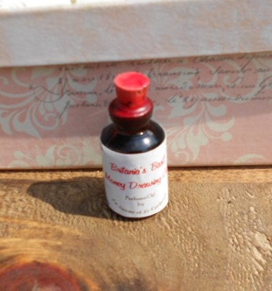 Britania's Basil Money Drawing Oil (Hand Infused Apothecary Style Oil)