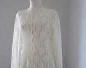 Top / Blouse  / Lace / Vanilla / Victorian / Pearls / vintage / 70s