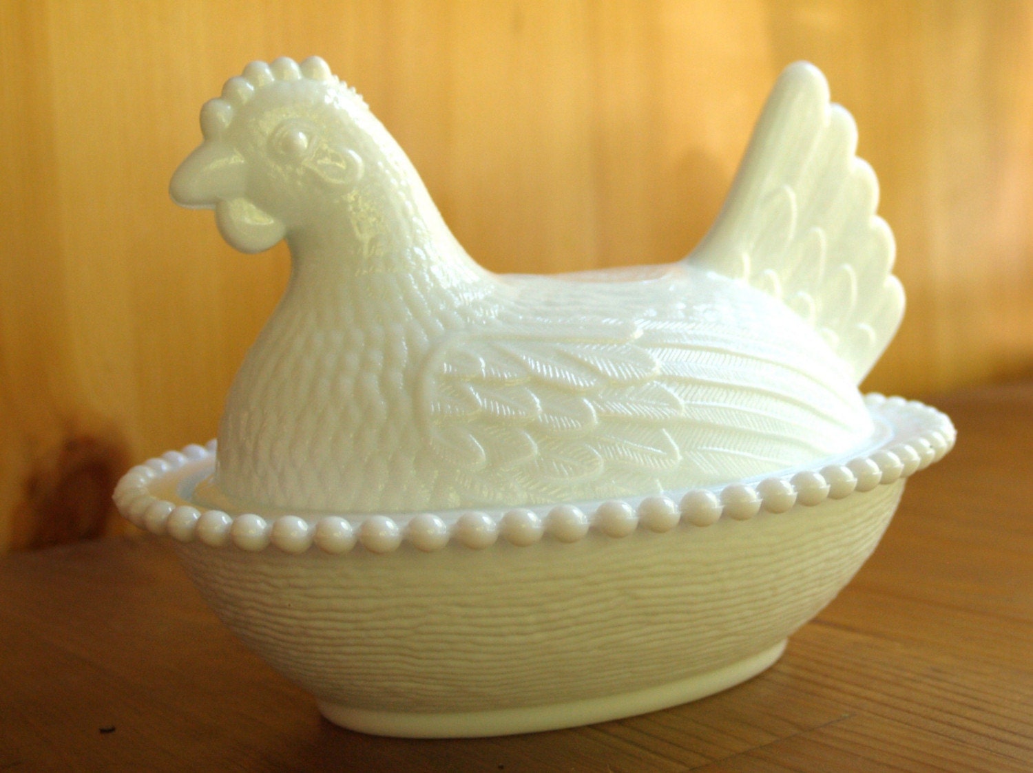 Vintage -  nesting hen dish