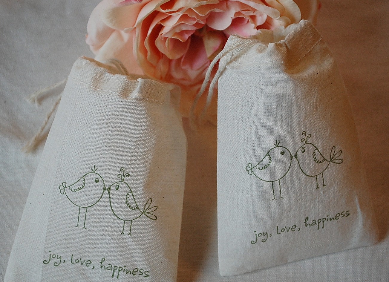 10 Wedding Organic Muslin Cotton Favor Gift Bags - Lovebirds Kissing joy, love, happiness 3x5 inch