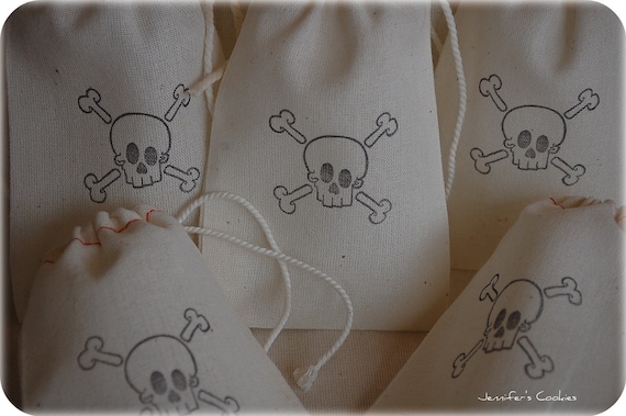 10 Skull and Crossbones Muslin Favor Gift Bags 3x5 Il_570xn