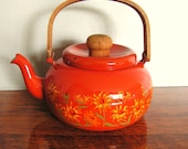 Vintage Enamel Teapot, Orage, retro, daisy flowers, wood handles