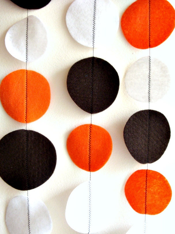 Felt Halloween Garland: Orange, Black, and White Circles 8 feet