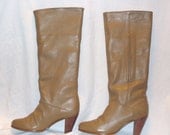 Etsy Accessories - Womens Boots - Frye Boots - Vintage  Boots -  Dress Boots - Boots - 7 1/2 M Boots