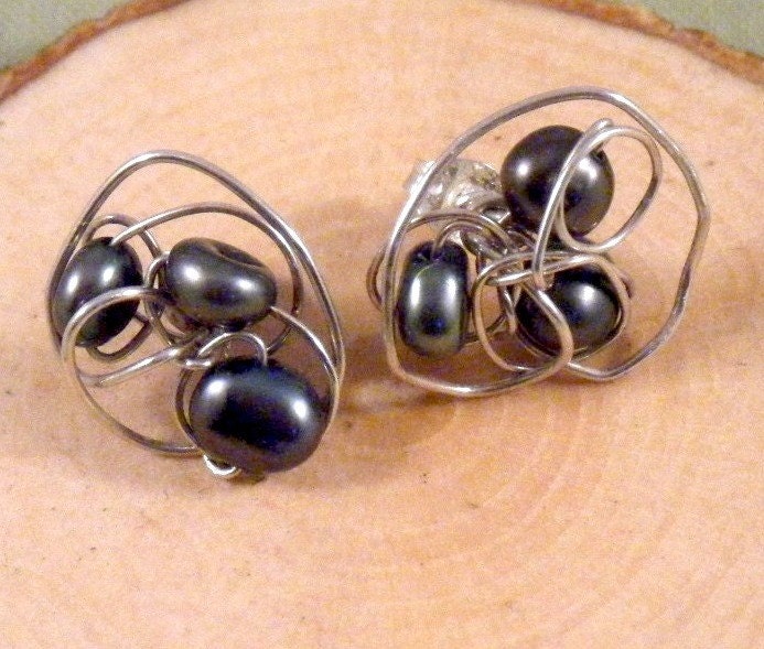 Black pearl sterling silver post stud earrings