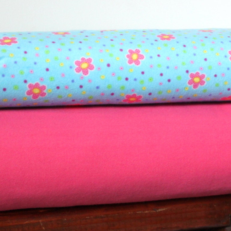 Girlie Girl Daisies for Moda in Aqua and Solid Bright Pink Flannel Blanket Bundle, 2 Yards