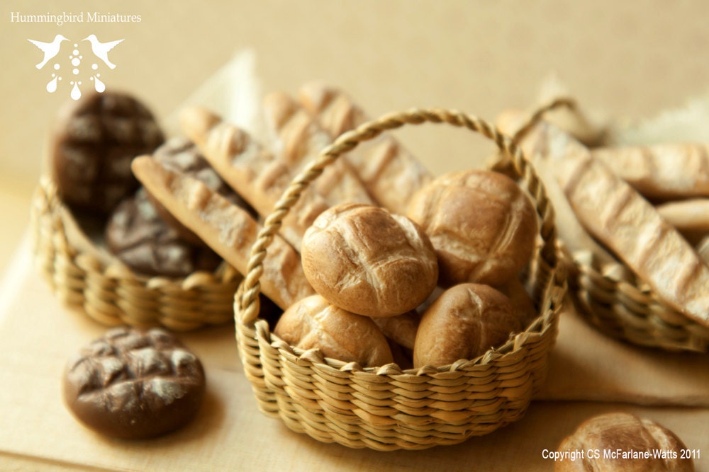 Rustic White Loaf 1/12 scale dollhouse miniature