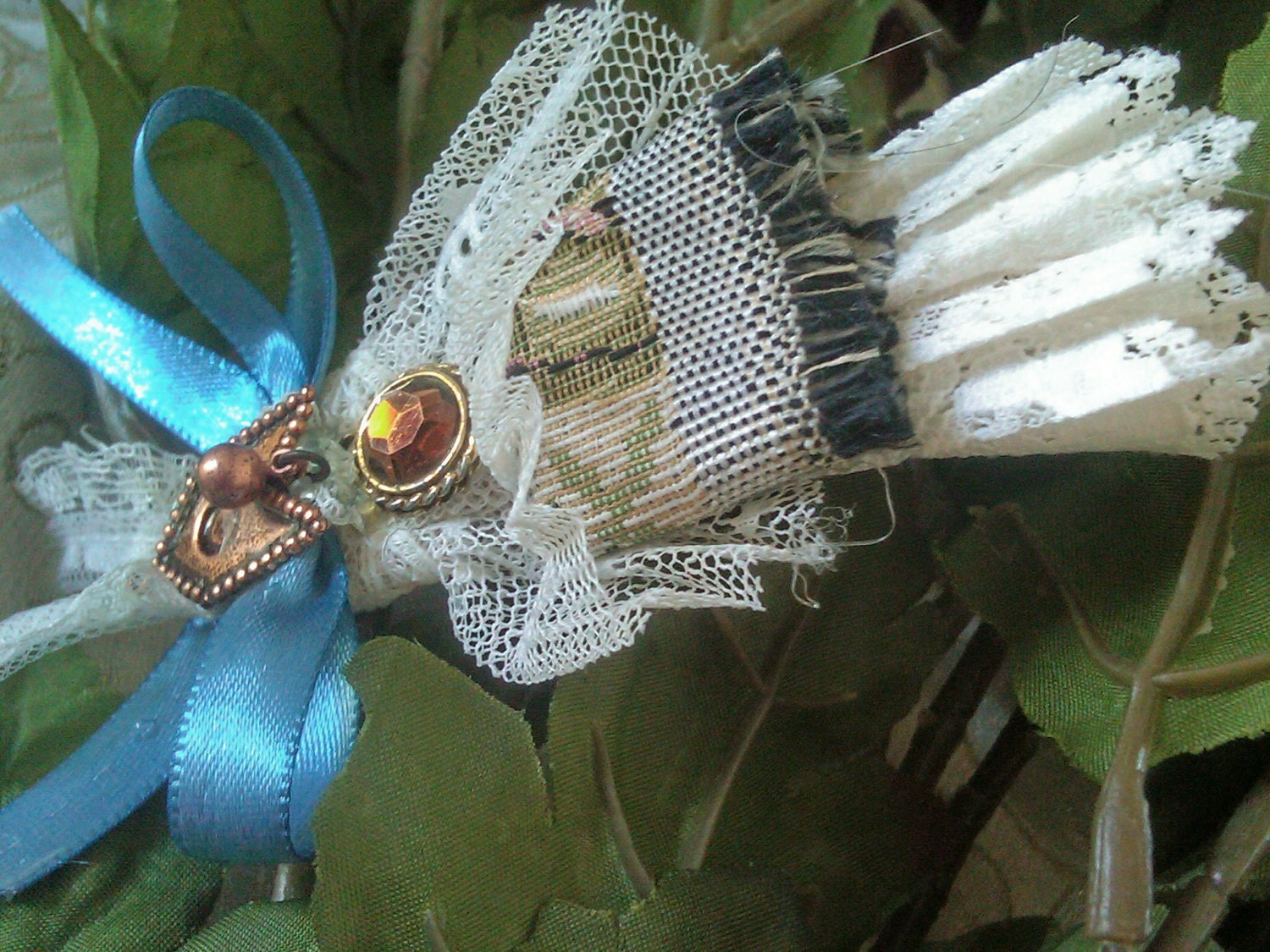 Bluebell Layered Victorian Fan Christmas Ornament
