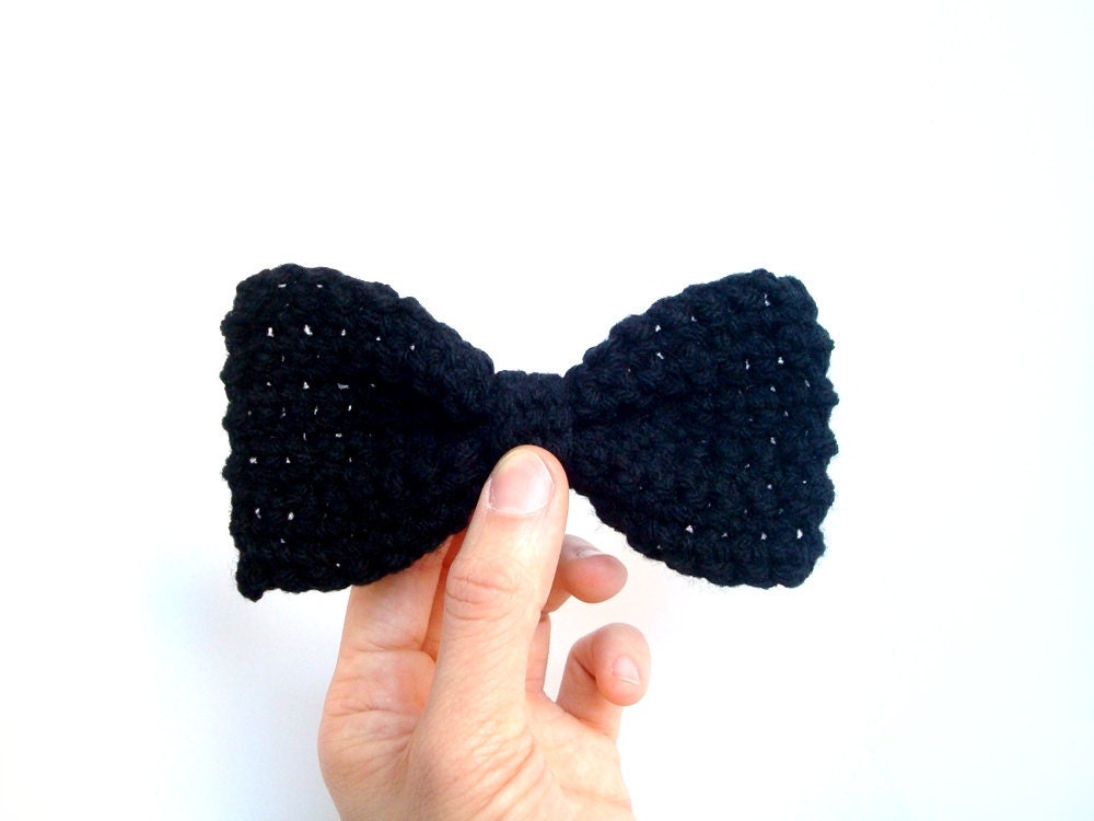 Black clip on bow tie - vegan crocheted geekery - Ready Handmade by dslookkin on Etsy