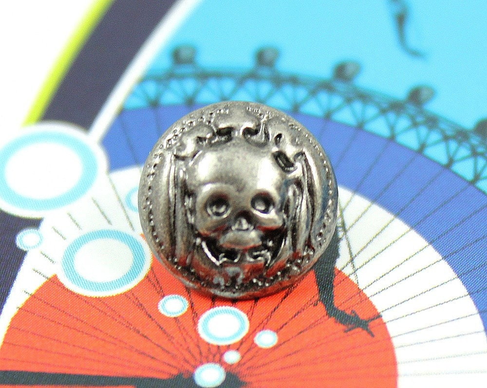 Gunmetal Skull Princess Pattern Self Shank Buttons. 0.43 inch, 10 pcs