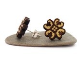 MEDI- walnut studs