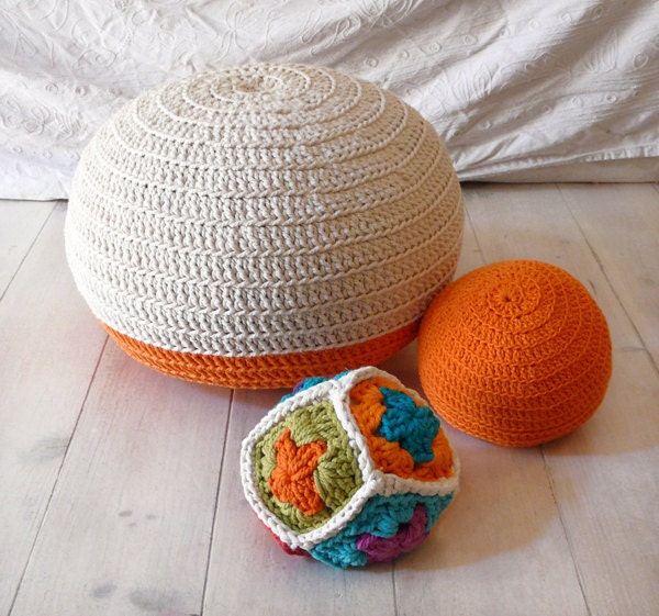 Pouf Crochet  small - ecru and orange