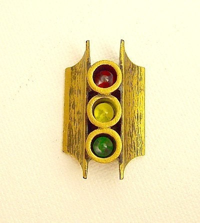 Old Fashioned Stop and Go Steet Light Signal Red Yellow Green Wood Pendant Ornament Dangle