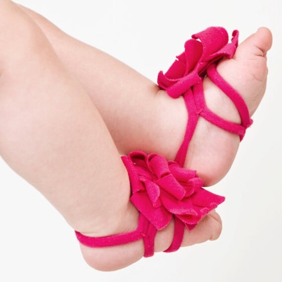 ooii baby barefoot sandals fuchsia