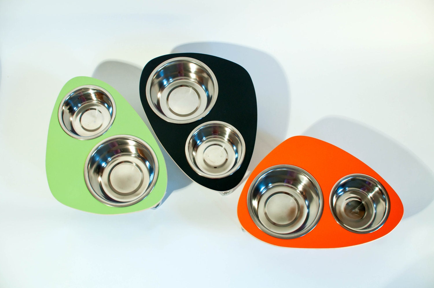 Raised Pet Feeder with double stainless steel bowls and aluminum v-legs SMALL 4-6 inches