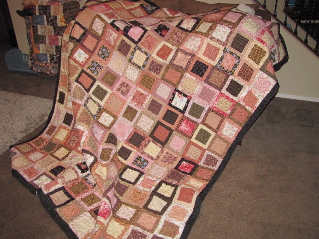 Quilt Romantic Chocolates and Roses Window Pane Quilt
