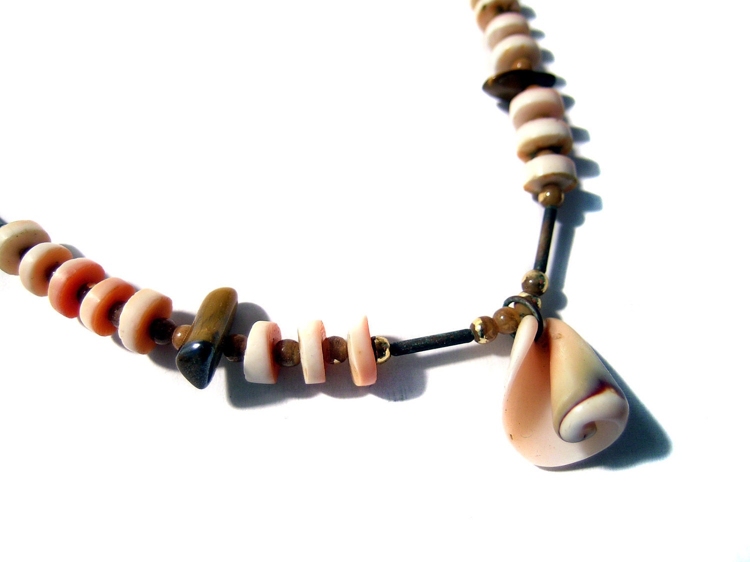 70s Shell Necklace Classic Retro