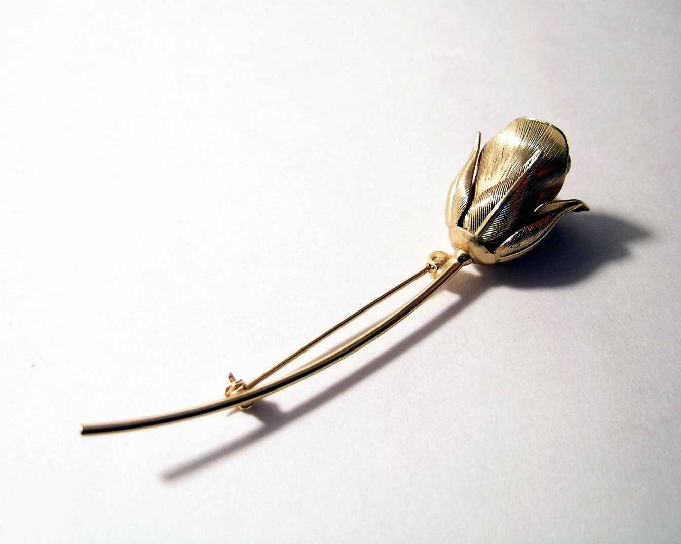 Vintage Rose Brooch gold tone romantic jewelry pin