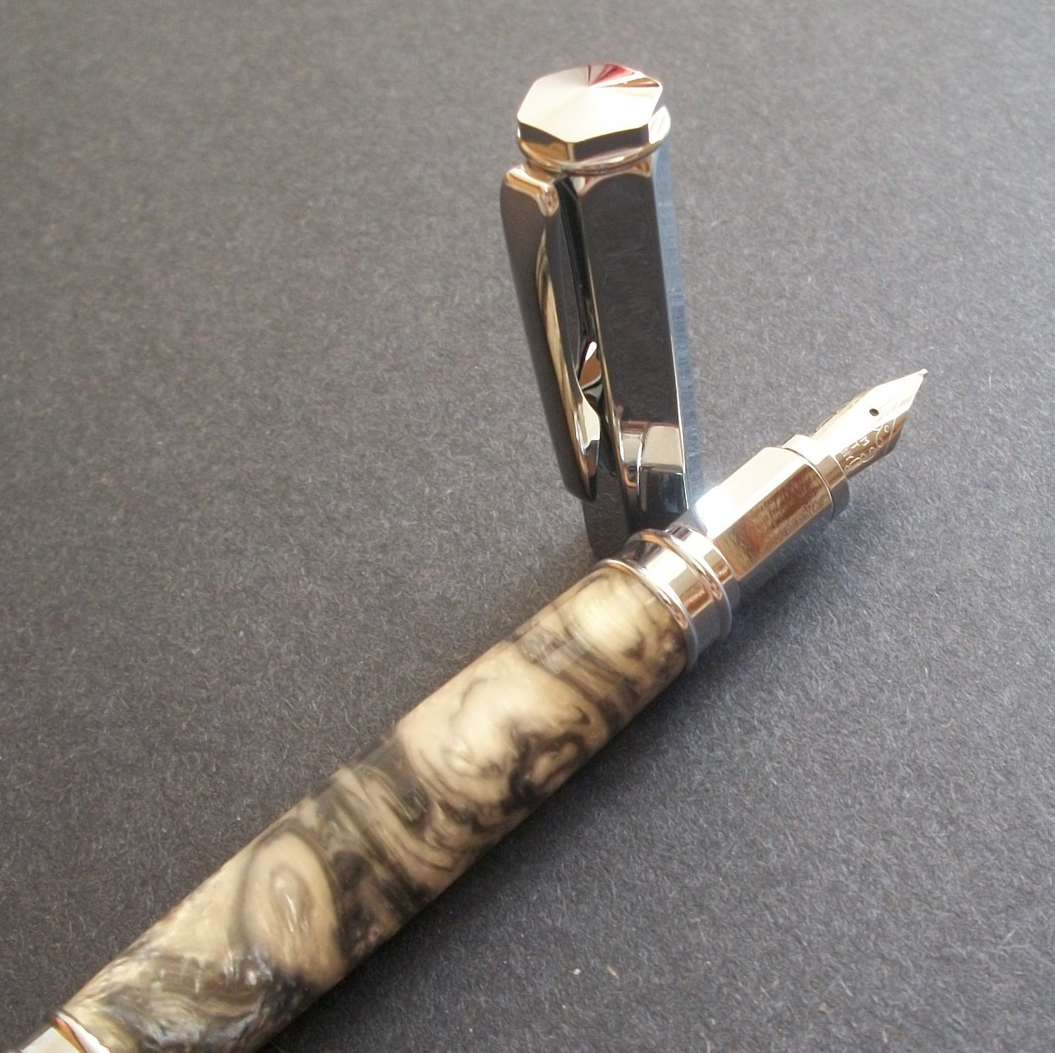 Fountain Pen, Silver Quartz Lava Acrylic
