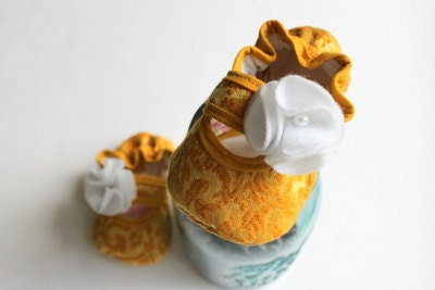 CLOSE OUT SALE - Baby Girl Mustard Color Mary Jane Shoes - 12-18 months only