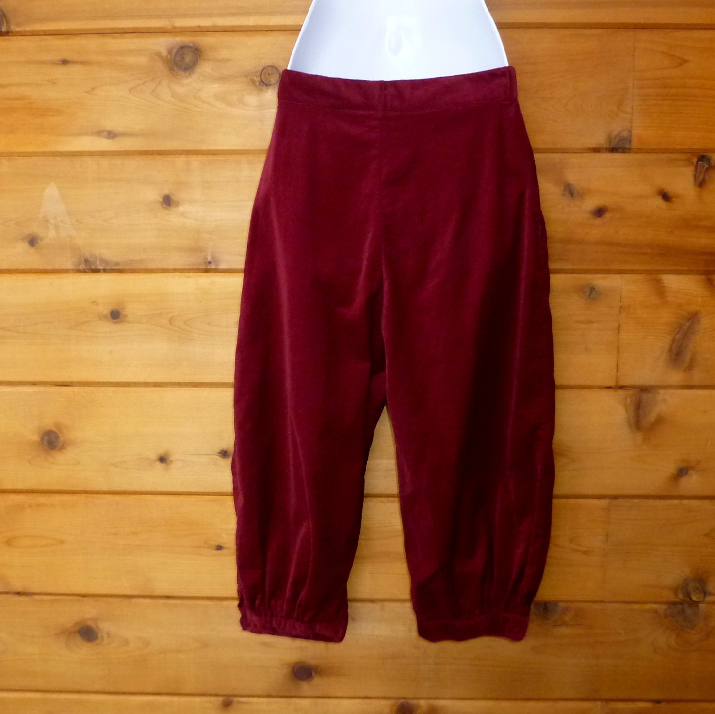 Knickers Corduroy Cropped Pants Cranberry 1980s 28 inch waist